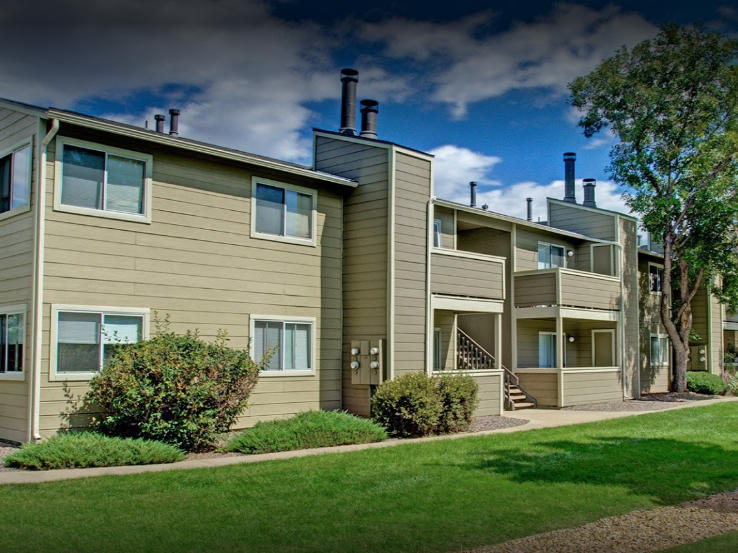 Hunters Cove Apartments | 10351 Zuni St., Federal Heights, CO 80260