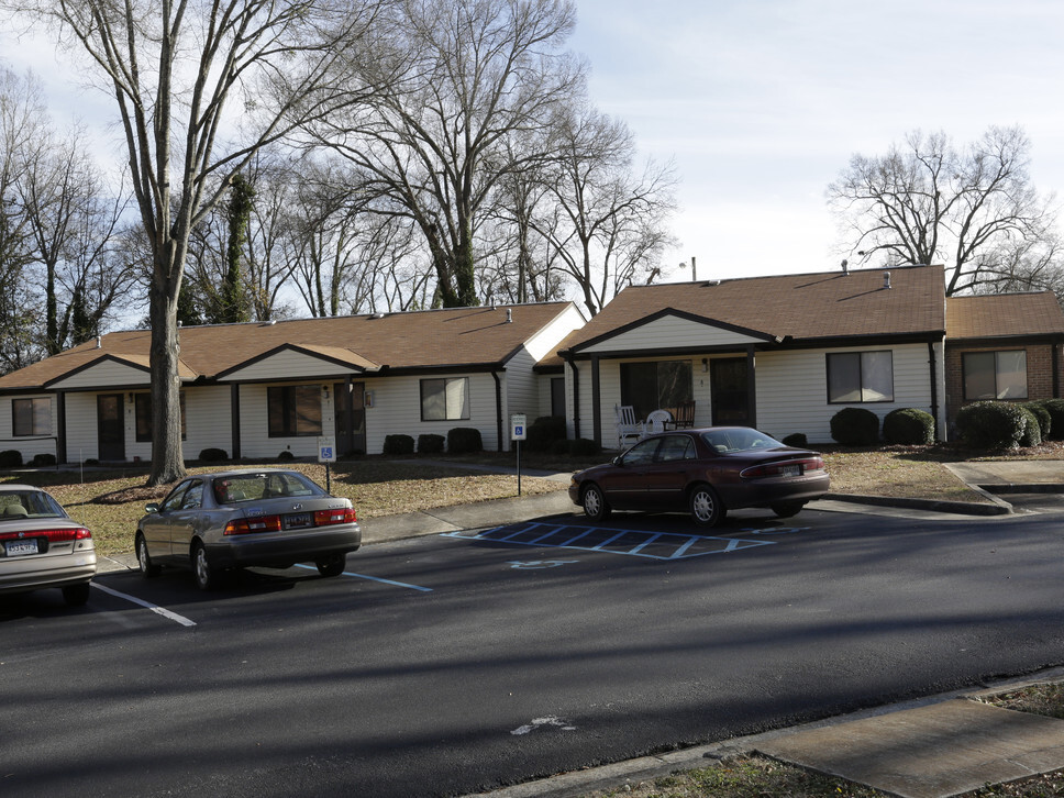 Glendale Manor Apartments