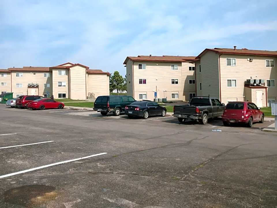 Knollwood Heights Apartments