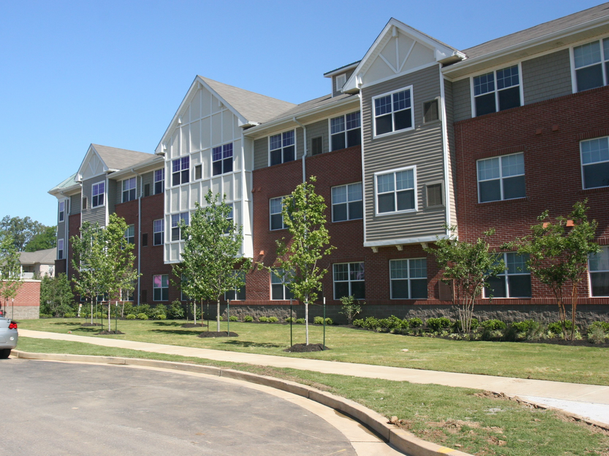 Senior Living at University Place Apartments | 600 S. Sommerville ...