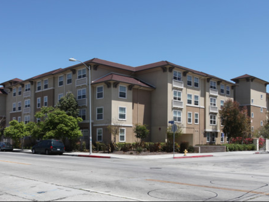 Las Brisas Apartments | 8760 S Main St, Los Angeles, CA 90003